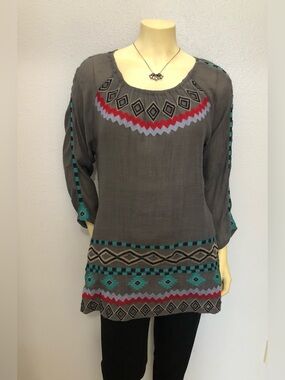 Embroidered Geo-Accent Gray Tunic Top